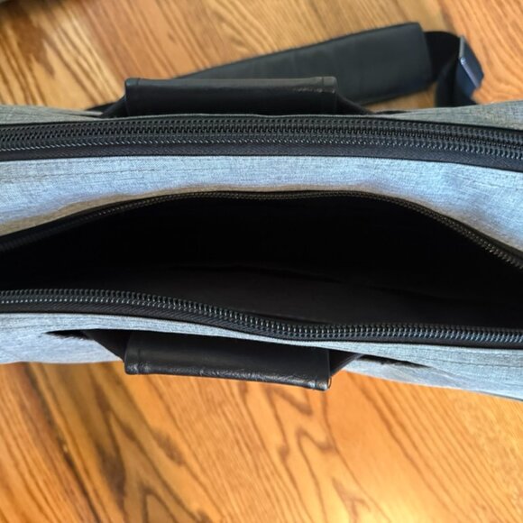 Travis Mathis Briefcase / Laptop Bag - Picture 8 of 10